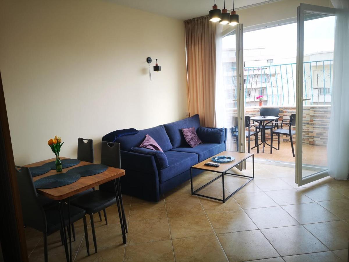 Riviera Deluxe Apartments Влёра Экстерьер фото