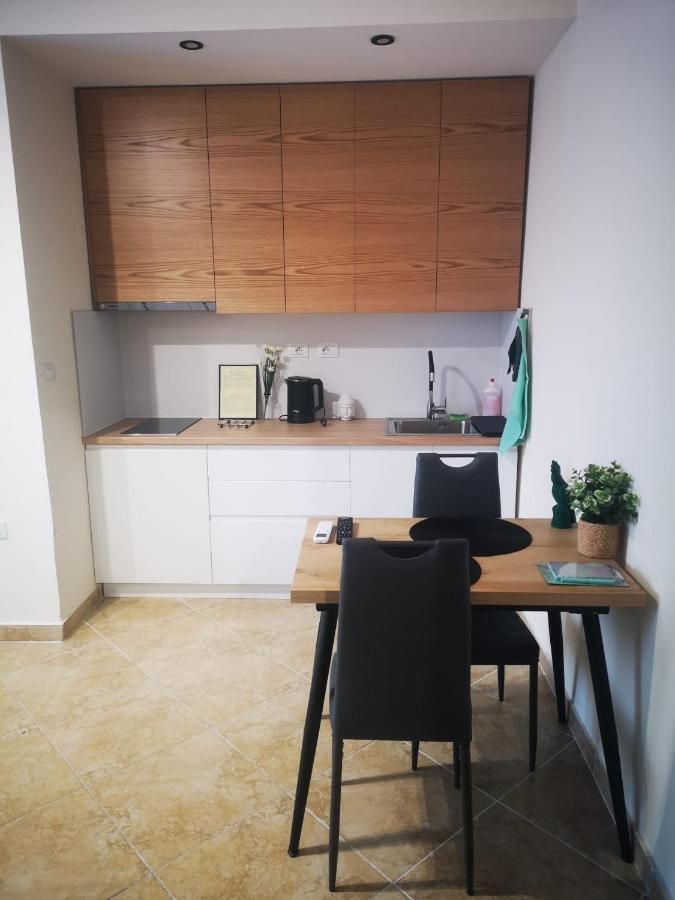 Riviera Deluxe Apartments Влёра Экстерьер фото